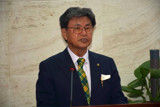 (鹿儿岛大学校长前田芳实教授致辞)